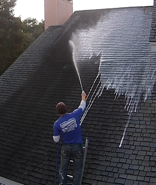 Roof Washing